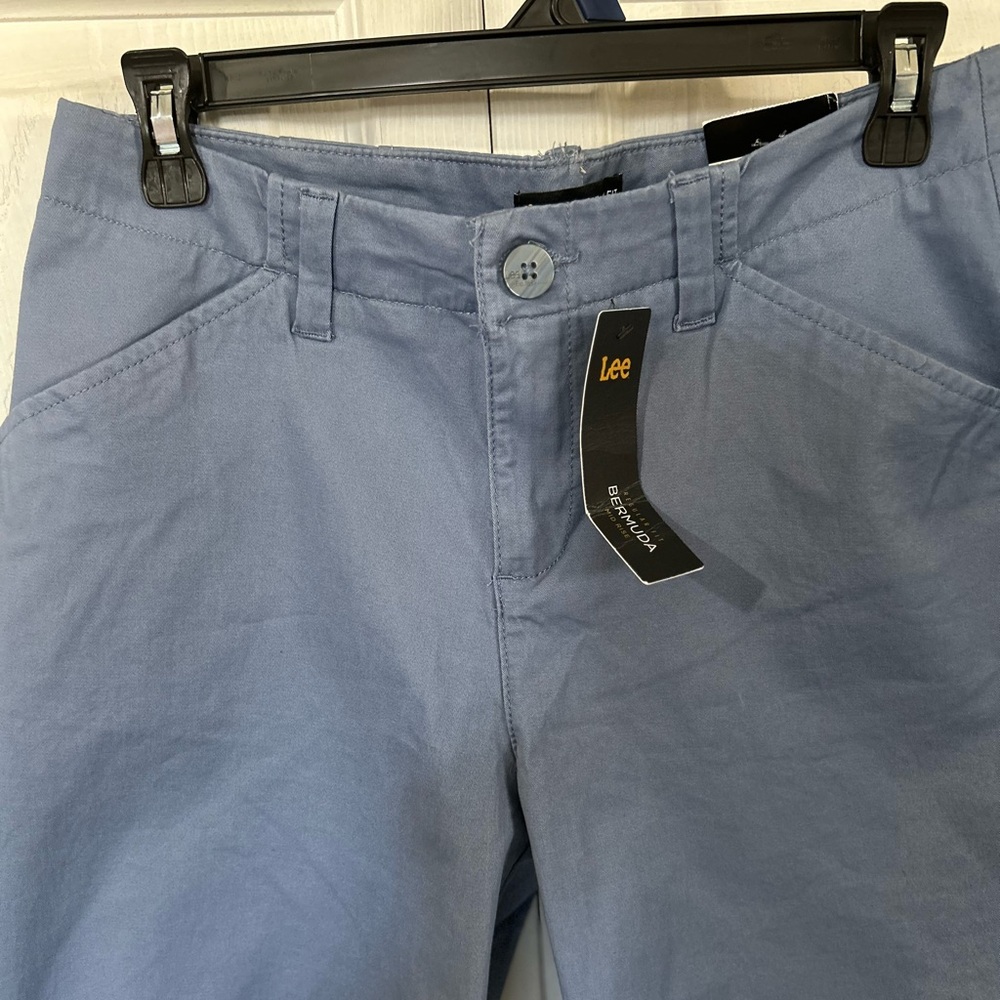 Lee Bermuda dusty Blue Shorts regular fit     mid rise size 8 medium - Picture 2 of 10